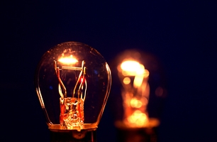 Incandescent lamp